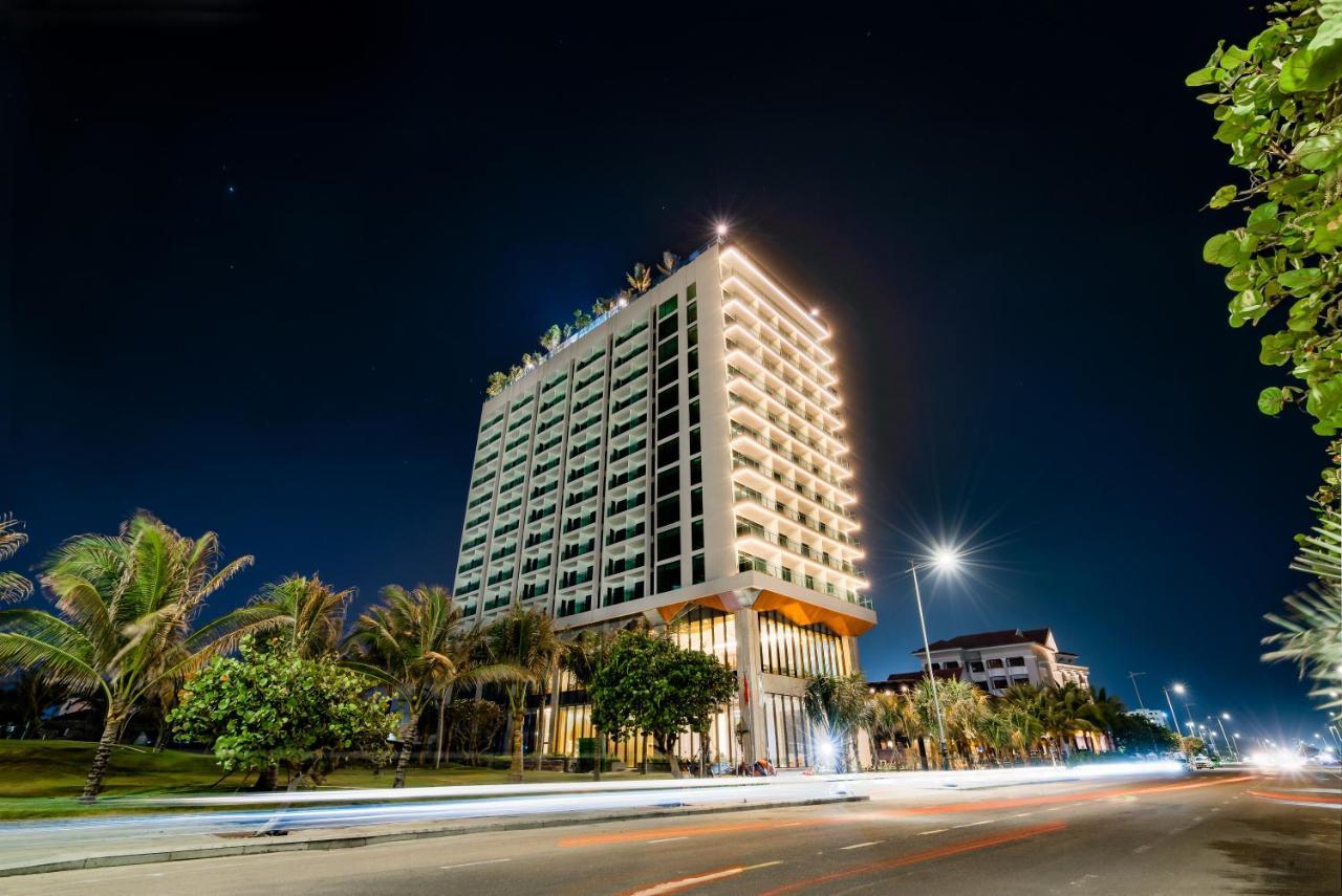 Sala Grand Tuyhoa Hotel Tuy Hoa Bagian luar foto
