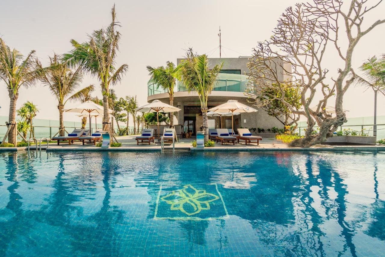 Sala Grand Tuyhoa Hotel Tuy Hoa Bagian luar foto